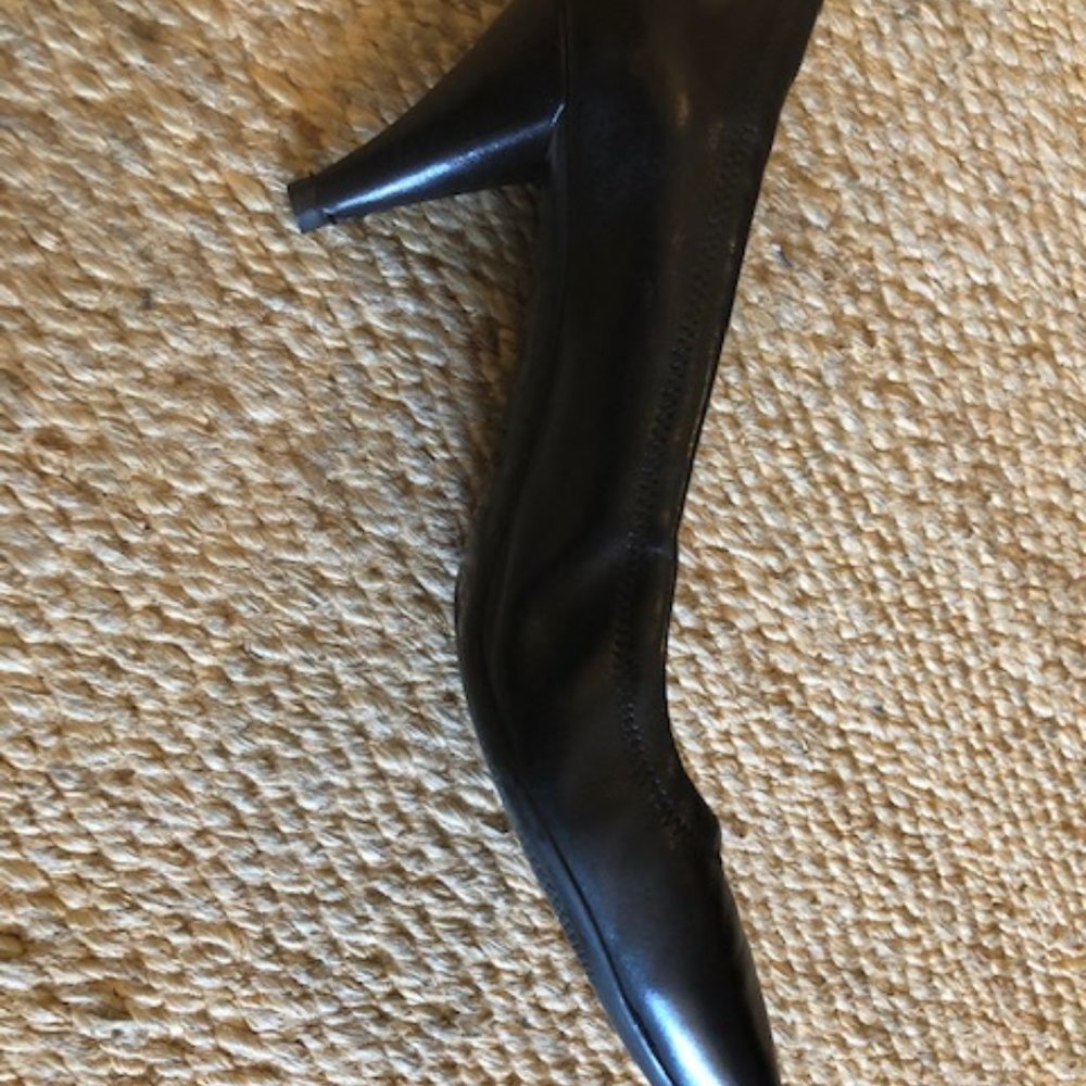 PRADA Sport Black Leather Pumps - Picture 6 of 9